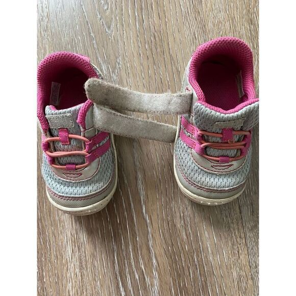 Stride Rite Girls Pink Size 4 Shoes - Picture 3 of 7